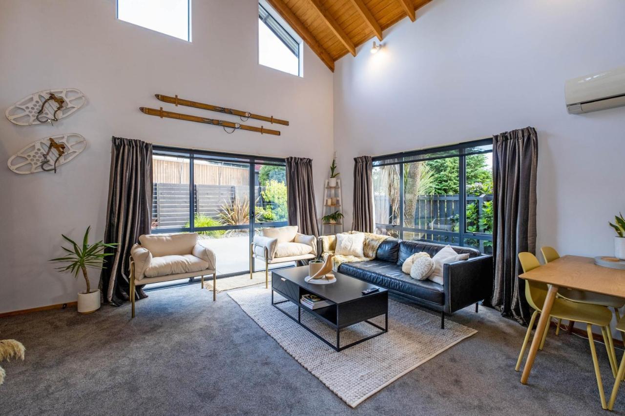Little Black Chalet 메스번 외부 사진